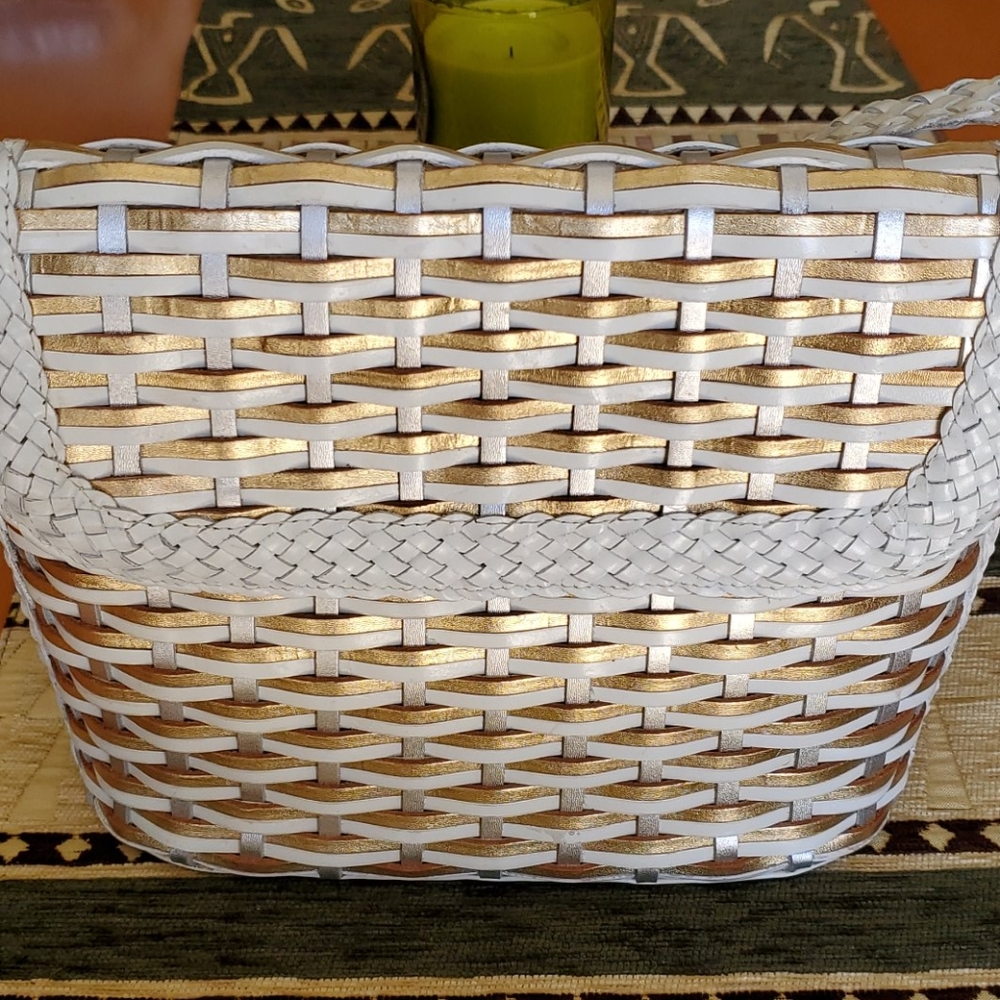 Nice Woven Purse